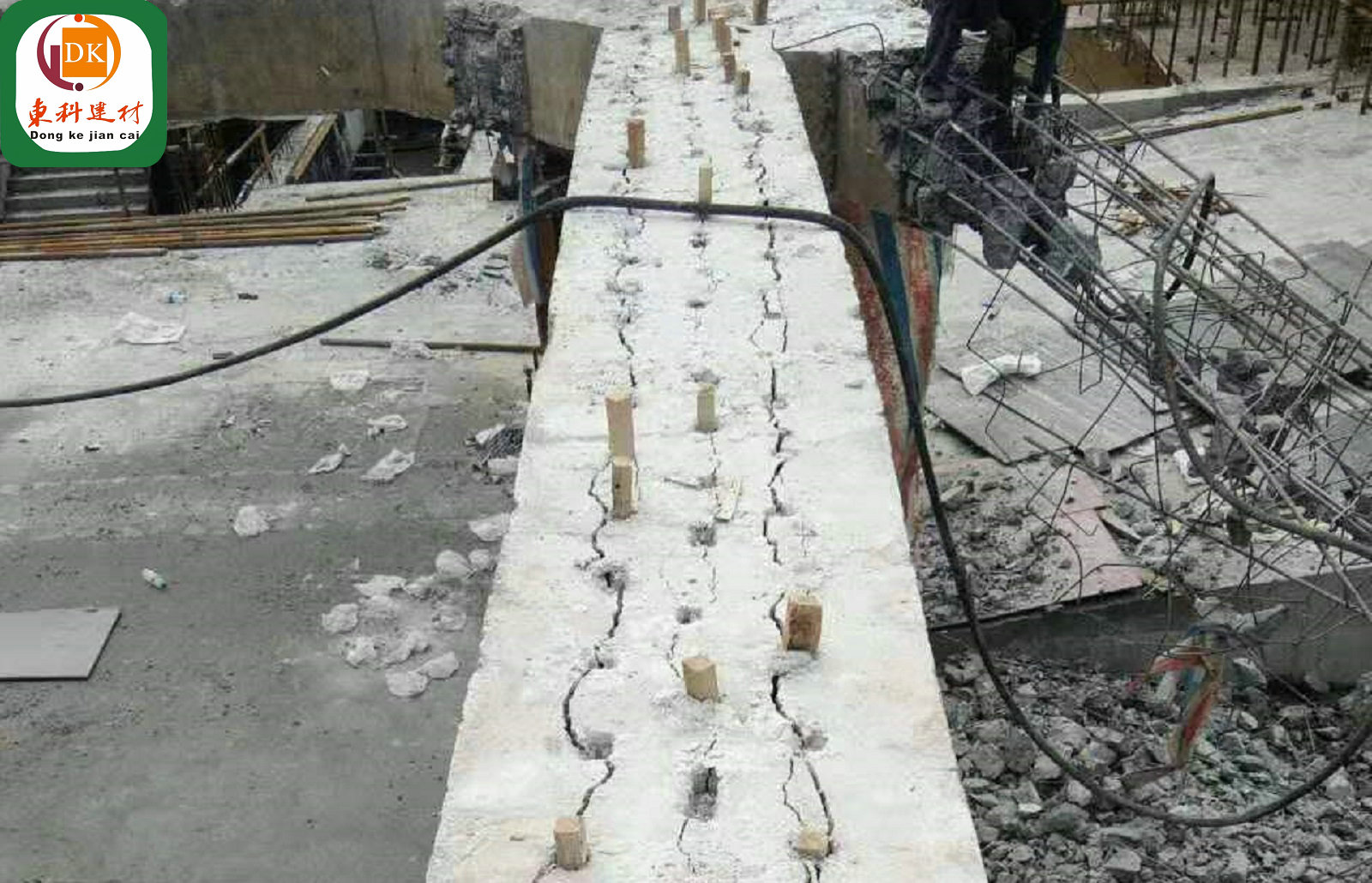 凉山采石剂,劈石剂,膨胀药